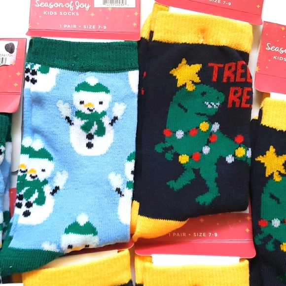 x12 Kids Christmas Holiday Socks Snowman Dinosaur Childrens Christmas Socks - Picture 12 of 12